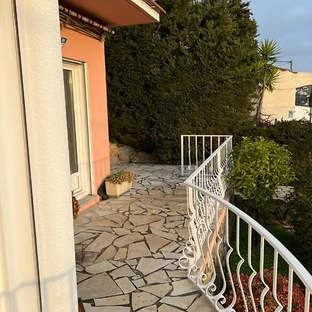 펜션 Villa A&F Mit Wunderschoenem Blick Auf Das Meer